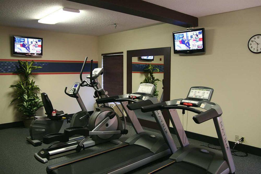 Hampton Inn St. Louis/Колинсвил Съоръжения снимка