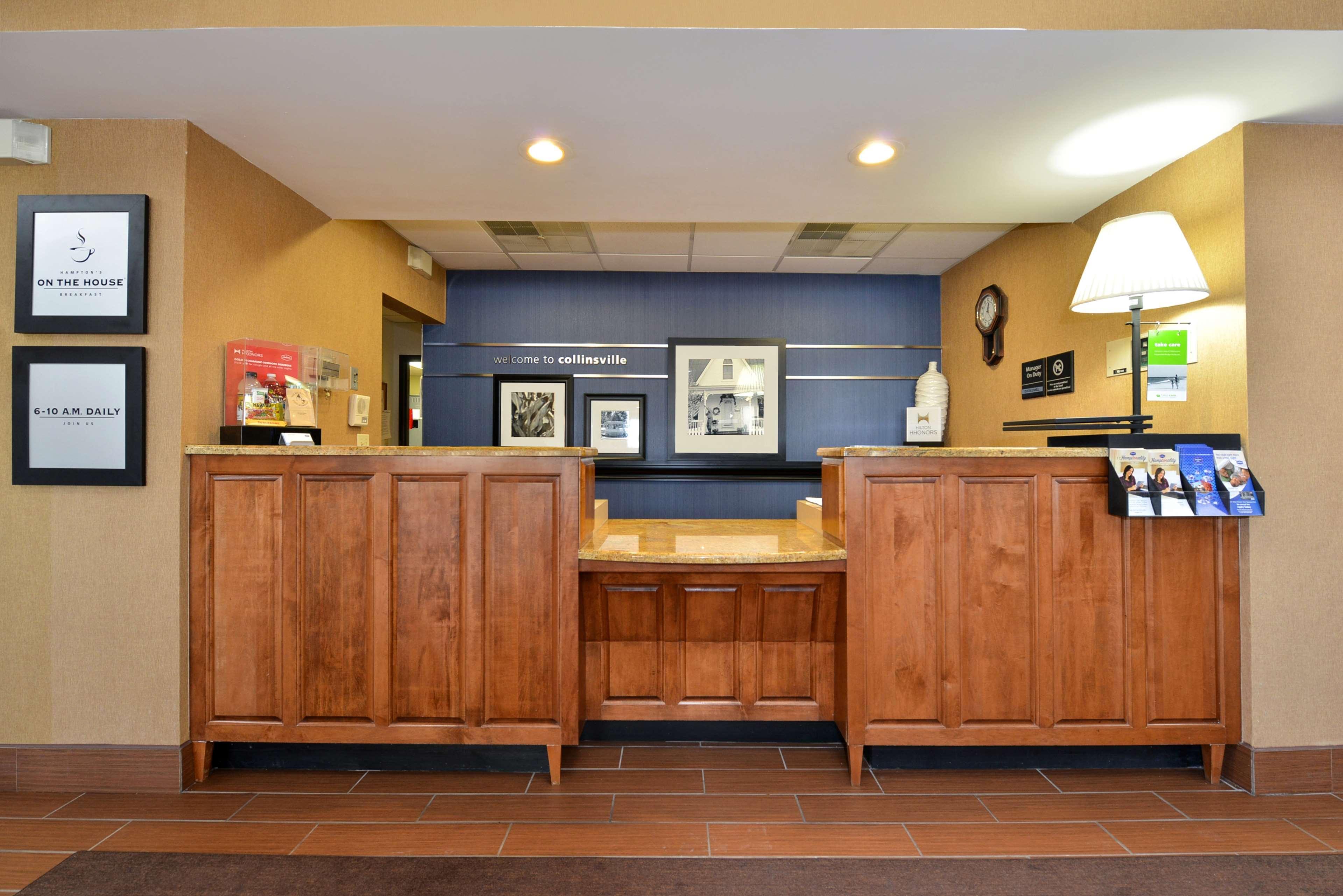 Hampton Inn St. Louis/Колинсвил Екстериор снимка