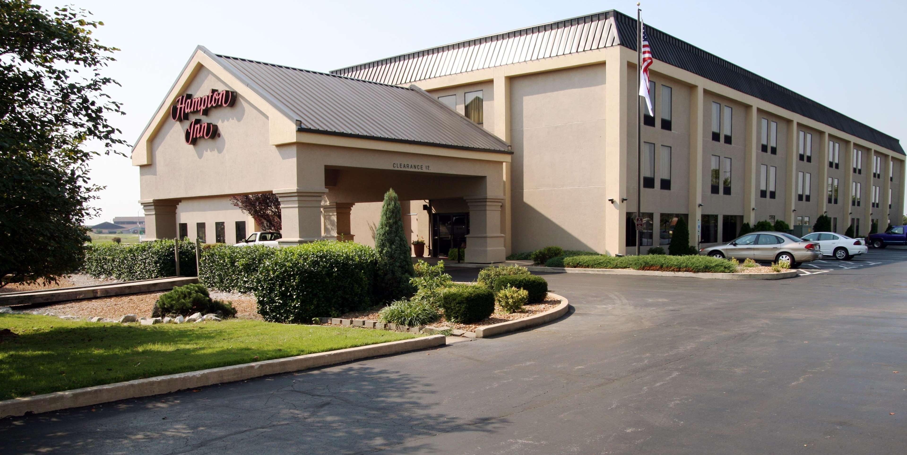 Hampton Inn St. Louis/Колинсвил Екстериор снимка