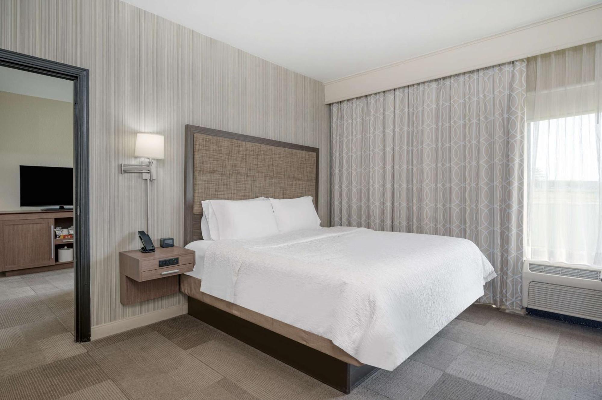 Hampton Inn St. Louis/Колинсвил Екстериор снимка