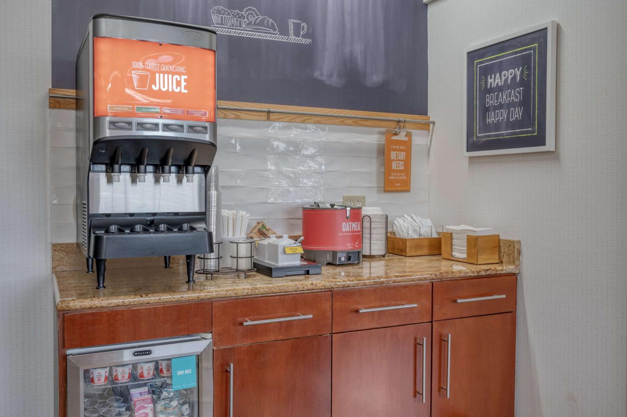Hampton Inn St. Louis/Колинсвил Екстериор снимка