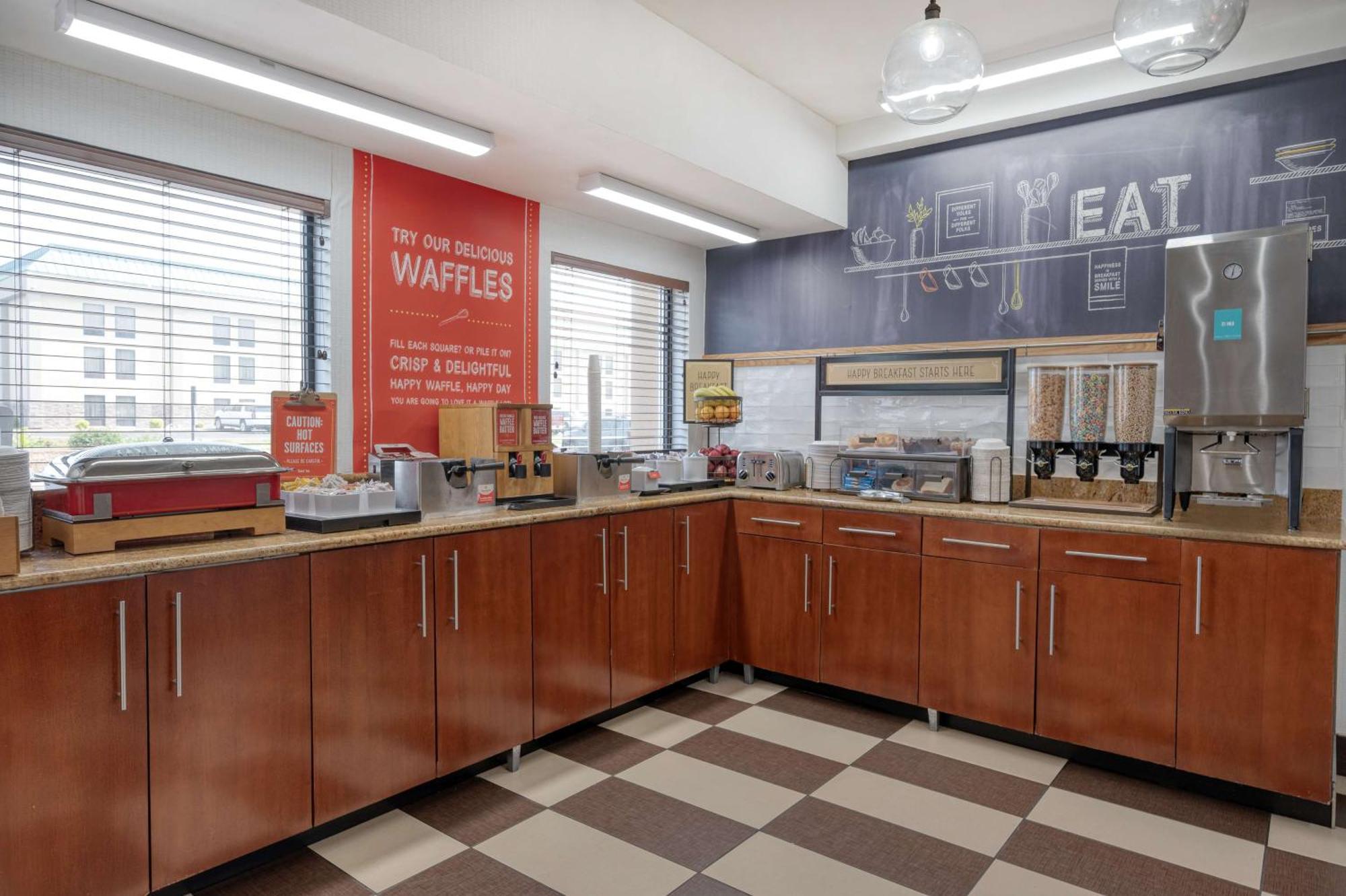 Hampton Inn St. Louis/Колинсвил Екстериор снимка