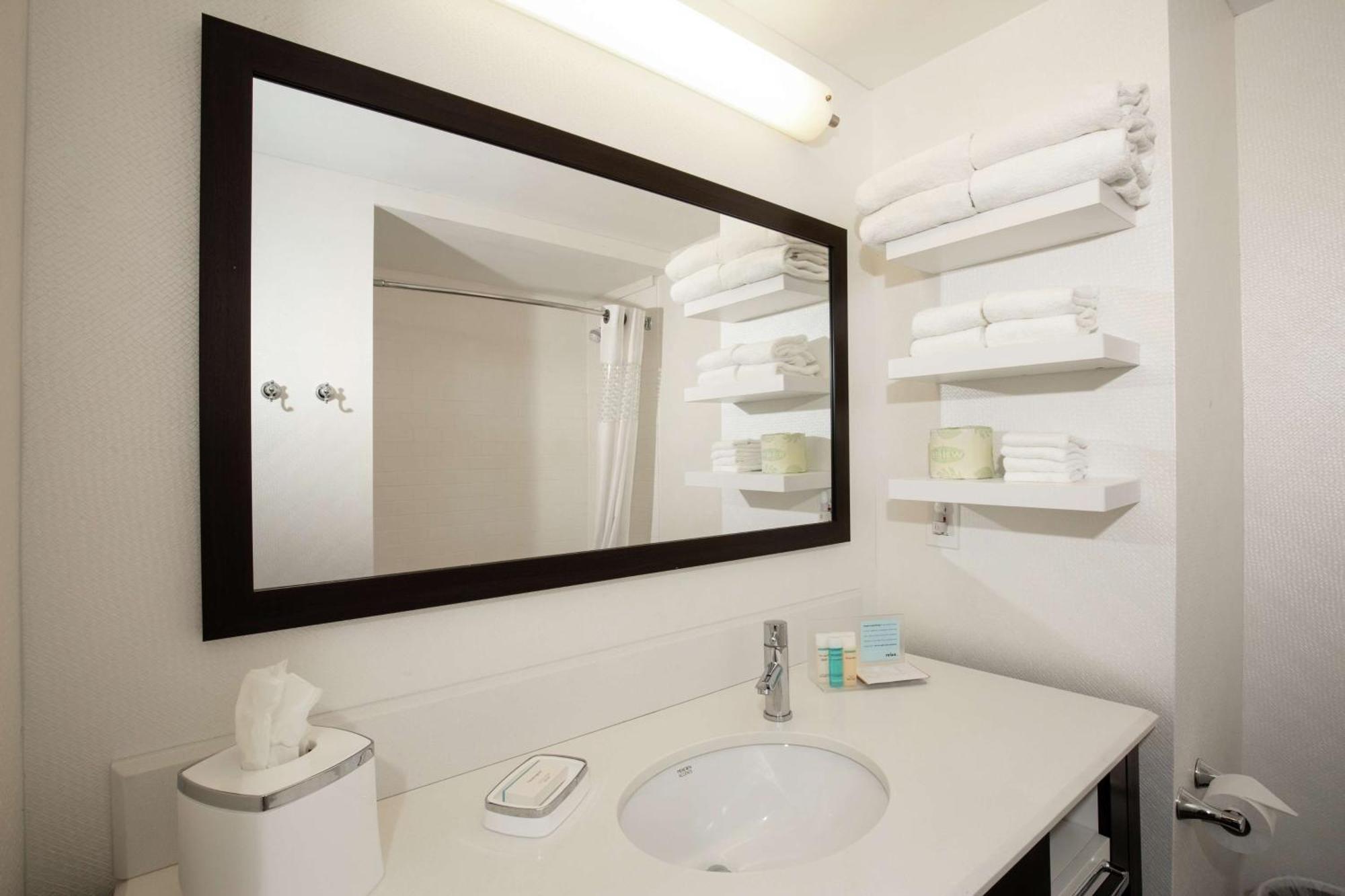 Hampton Inn St. Louis/Колинсвил Екстериор снимка